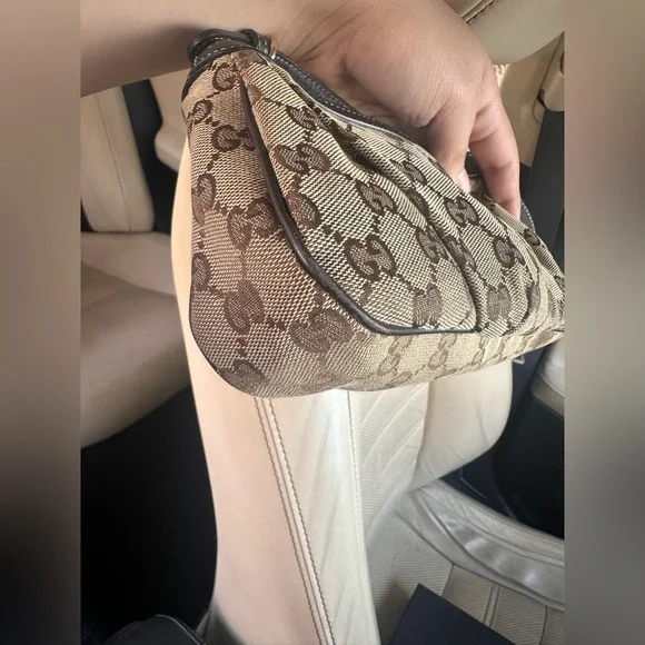 Gucci Logo Shoulder Bag/Pochette - Picture 8 of 9